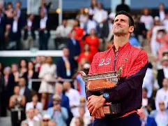 包含周末足总杯前瞻：德约科维奇伤情更新，皇家马德里冲击连胜纪录的词条